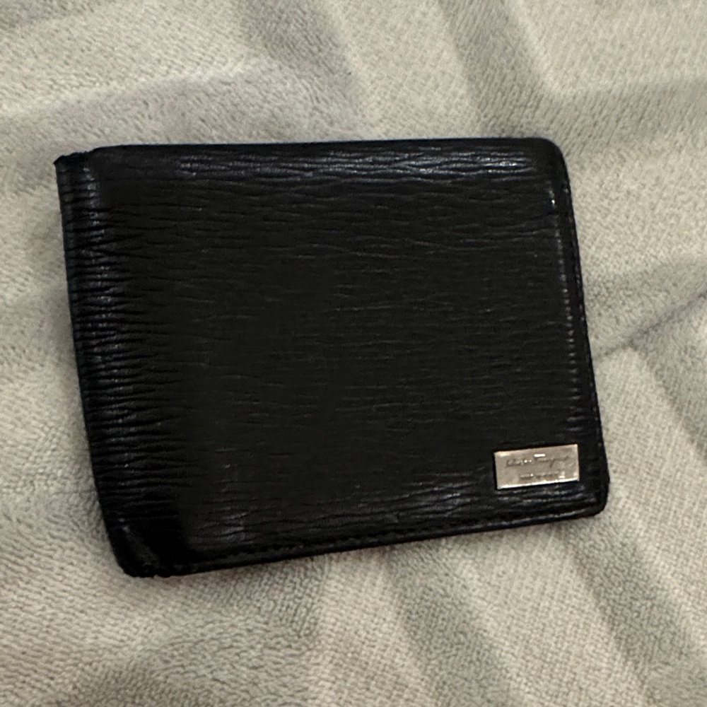 Ferragamo authentic Black Leather Wallet